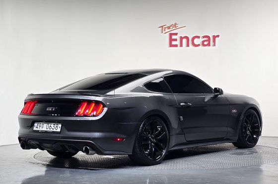 Ford Mustang GT Coupe — пробег 103 355 км — фото 2 из 5