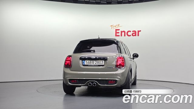 Mini Cooper 5Door Standard 3rd — пробег 56 007 км — фото 4 из 5