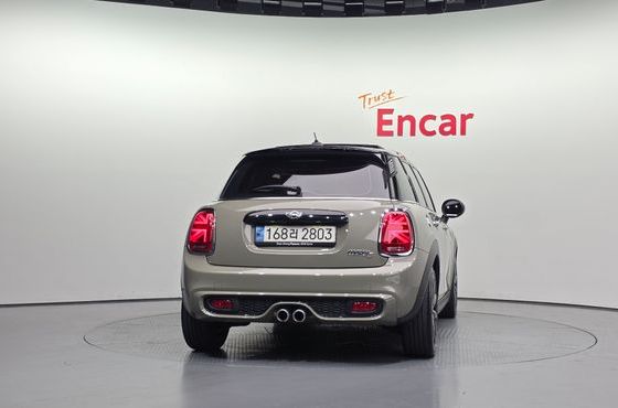 Mini Cooper 5Door Standard 3rd — пробег 56 007 км — фото 4 из 5