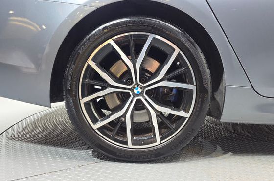 BMW 5-Series 530i xDrive M Sport Package Plus — пробег 120 979 км — фото 5 из 5