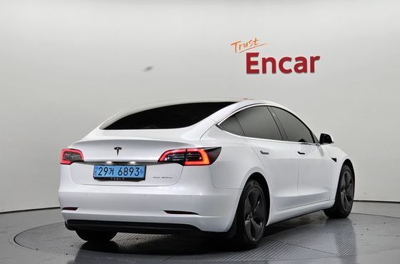 Tesla Model 3 Long Range AWD — пробег 139 388 км — фото 2 из 5