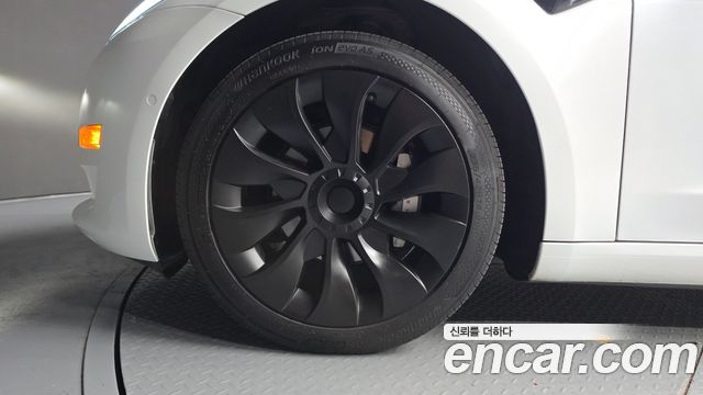 Tesla Model 3 Standard Range Plue RWD — пробег 81 858 км — фото 5 из 5