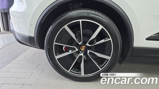 Porsche Macan 4S — пробег 14 483 км — фото 5 из 5