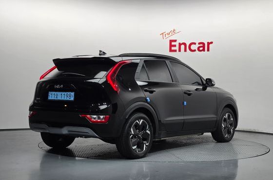 Kia Niro Air — пробег 12 233 км — фото 2 из 5