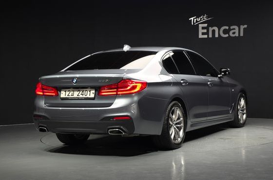 BMW 5-Series 530i M Sport Package — пробег 51 702 км — фото 2 из 5