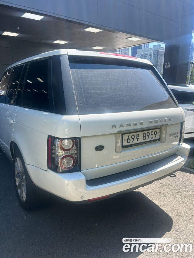 Land Rover Range Rover 4.4 TDV8 Vogue — пробег 176 000 км — фото 2 из 5