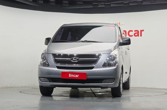 Hyundai Starex 12-Seater Wagon CVX Luxury — пробег 145 448 км — фото 3 из 5