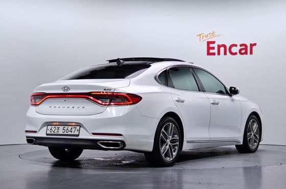 Hyundai Grandeur 2.2 Diesel Premium — пробег 112 970 км — фото 2 из 5