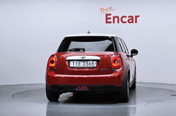 Mini Cooper 5Door Standard 3rd — пробег 121 905 км — фото 4 из 5