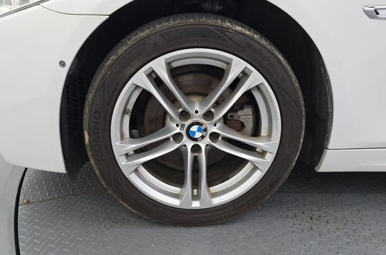 BMW 5-Series 528i xDrive M Aero Dynamic — пробег 180 547 км — фото 5 из 5