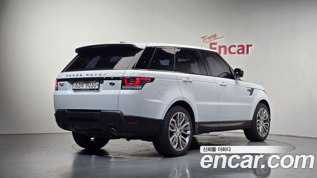 Land Rover Range Rover Sport 3.0 SDV6 HSE Dynamic — пробег 106 776 км — фото 2 из 5