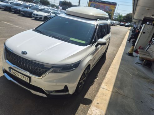 Kia Carnival 9-Seater Noblesse — пробег 59 161 км — фото 3 из 5