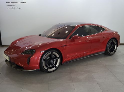 Porsche Taycan Turbo — пробег 2 100 км — фото 1 из 5