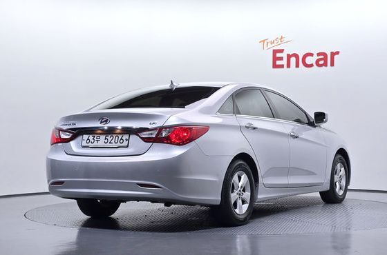 Hyundai Sonata LPI Smart — пробег 81 907 км — фото 2 из 5
