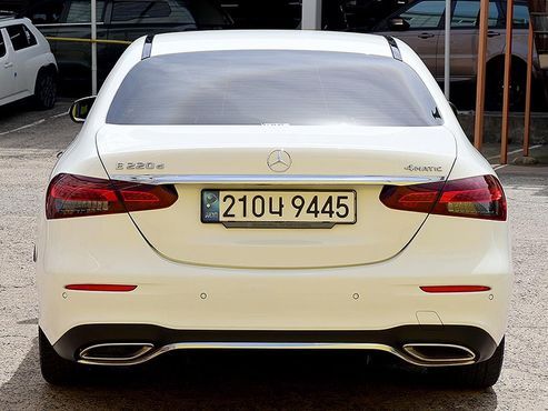 Mercedes-Benz E-Class E220d 4MATIC AMG Line — пробег 120 000 км — фото 3 из 5