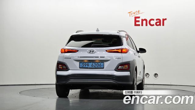 Hyundai Kona из Кореи Encar