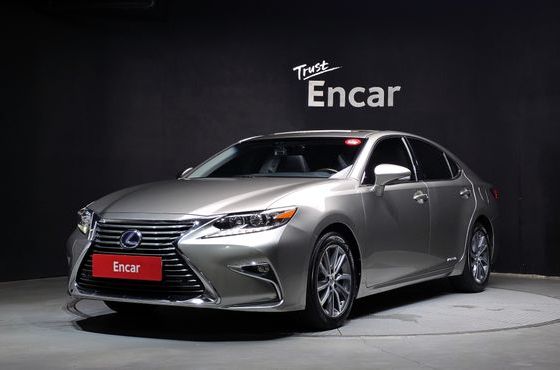 Lexus ES Supreme XV60 — пробег 87 499 км — фото 1 из 5
