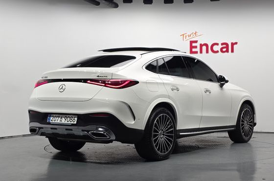 Mercedes-Benz GLC-Class GLC300 4MATIC Coupe — пробег 18 462 км — фото 2 из 5