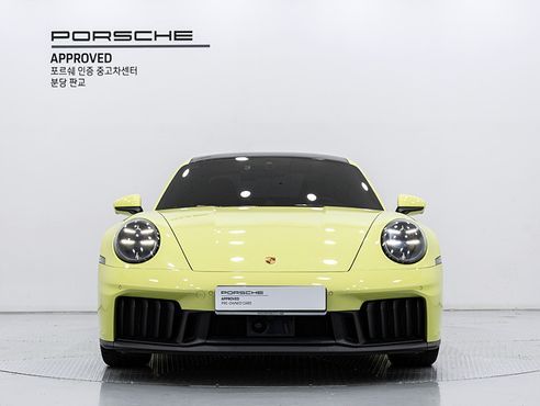Porsche 911 Carrera 4 GTS — пробег 7 550 км — фото 3 из 5