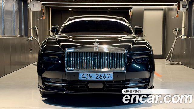 Rolls-Royce Spectre Coupe — пробег 5 540 км — фото 1 из 5