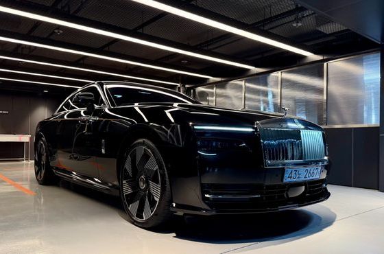 Rolls-Royce Spectre Coupe — пробег 5 540 км — фото 3 из 5
