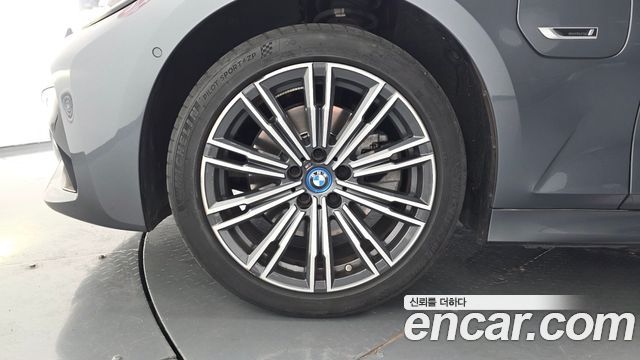 BMW 3-Series из Кореи Encar