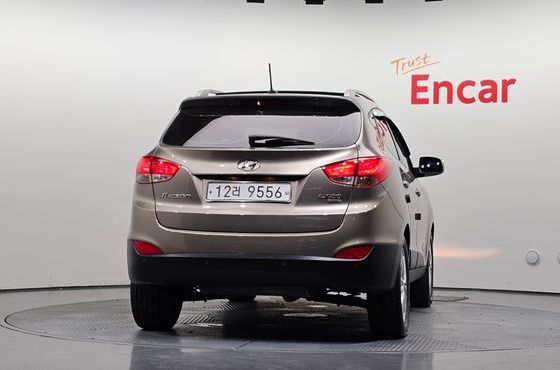 Hyundai Tucson Diesel 2WD LX20 Premier — пробег 70 465 км — фото 4 из 5