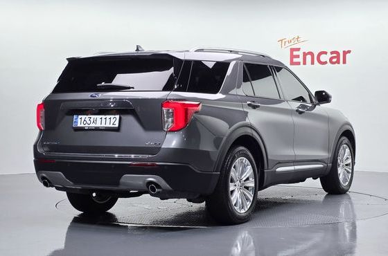 Ford Explorer 2.3 LimIted 4WD — пробег 30 725 км — фото 2 из 5