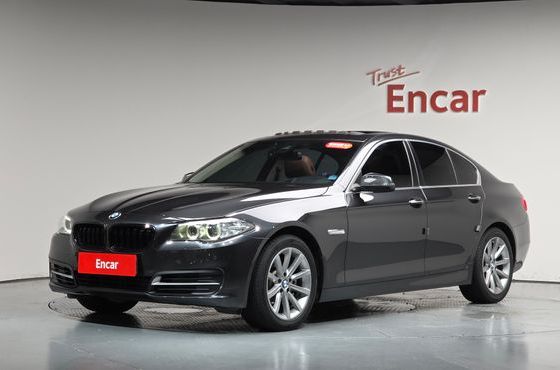 BMW 5-Series 520d xDrive — пробег 153 770 км — фото 1 из 5