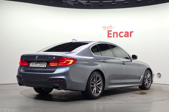 BMW 5-Series 520d M Sport Package Plus — пробег 58 772 км — фото 2 из 5