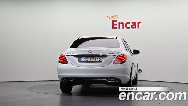 Mercedes-Benz C-Class из Кореи Encar