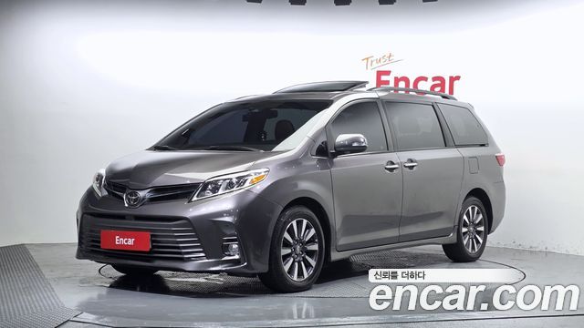 Toyota Sienna 3.5 AWD — пробег 48 869 км — фото 1 из 5