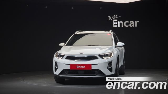Kia Stonic из Кореи Encar