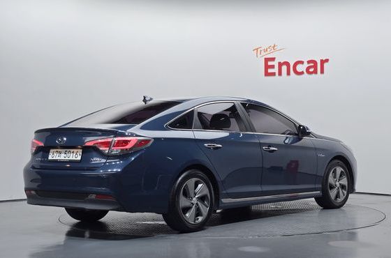 Hyundai Sonata 2.0 HEV Premium — пробег 131 918 км — фото 2 из 5