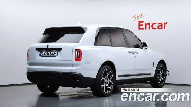 Rolls-Royce Cullinan 6.7 V12 Black Badge — пробег 25 004 км — фото 2 из 5