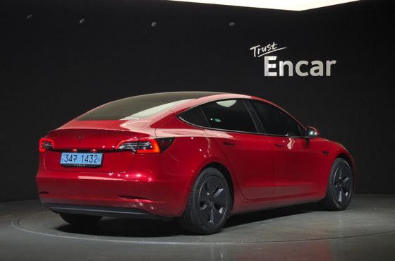 Tesla Model 3 Standard Range Plue RWD — пробег 108 810 км — фото 2 из 5