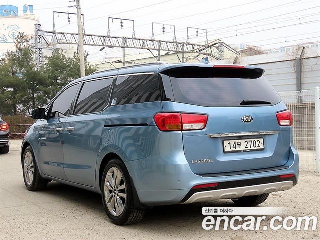 Kia Carnival из Кореи Encar