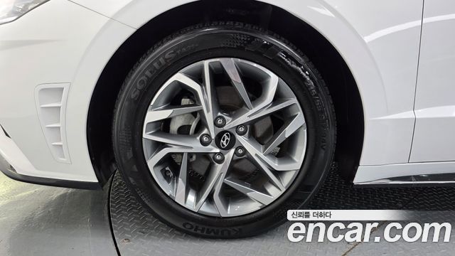 Hyundai Sonata 2.0 Premium Plus — пробег 45 931 км — фото 5 из 5