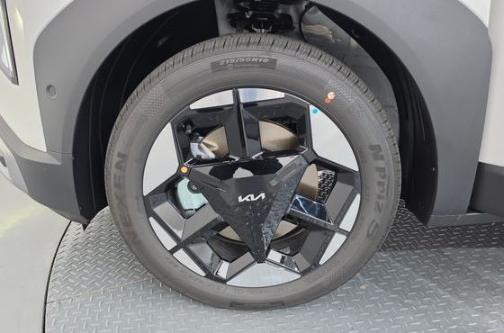 Kia Seltos Gasoline 1.6T 4WD Signature — пробег 24 км — фото 5 из 5