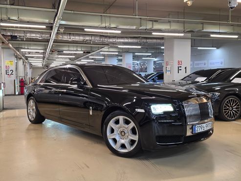 Rolls-Royce Ghost 6.6 EWB V12 — пробег 43 200 км — фото 1 из 5