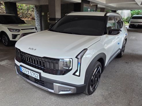 Kia Seltos Gasoline 1.6T 2WD Signature — пробег 830 км — фото 2 из 5