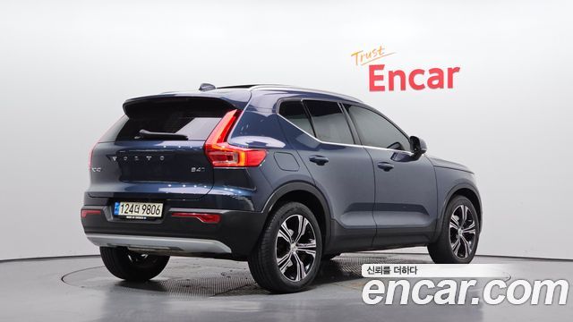 Volvo XC40 B4 Inscription — пробег 34 874 км — фото 2 из 5