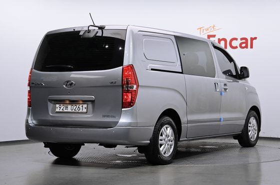Hyundai Starex Van 5-Seater Modern — пробег 142 237 км — фото 2 из 5