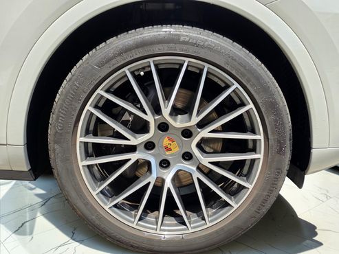 Porsche Cayenne 3.0 PLATINUM EDITION — пробег 28 000 км — фото 5 из 5