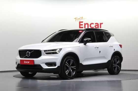 Volvo XC40 T4 R-Design — пробег 121 599 км — фото 1 из 5