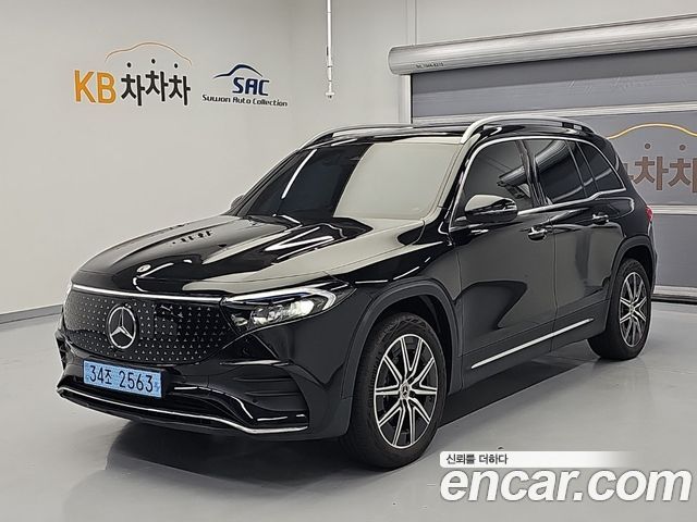 Mercedes-Benz EQB EQB300 4MATIC AMG Line — пробег 864 км — фото 2 из 5