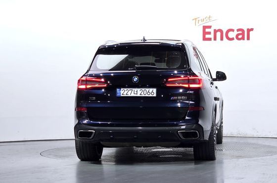 BMW X5 M50i — пробег 91 652 км — фото 4 из 5