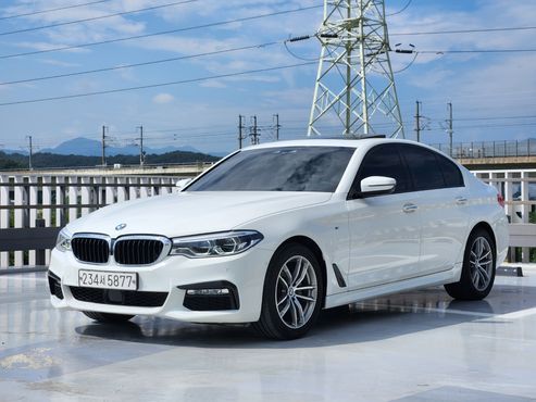BMW 5-Series 520d M Sport package — пробег 112 716 км — фото 2 из 5