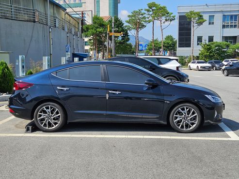 Hyundai AVANTE 1.6 Premium — пробег 125 842 км — фото 3 из 5
