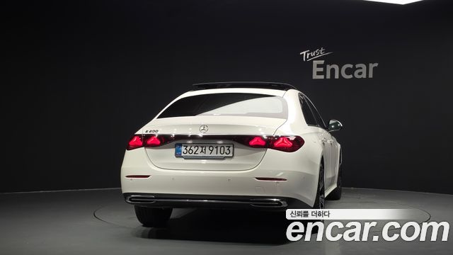 Mercedes-Benz E-Class из Кореи Encar